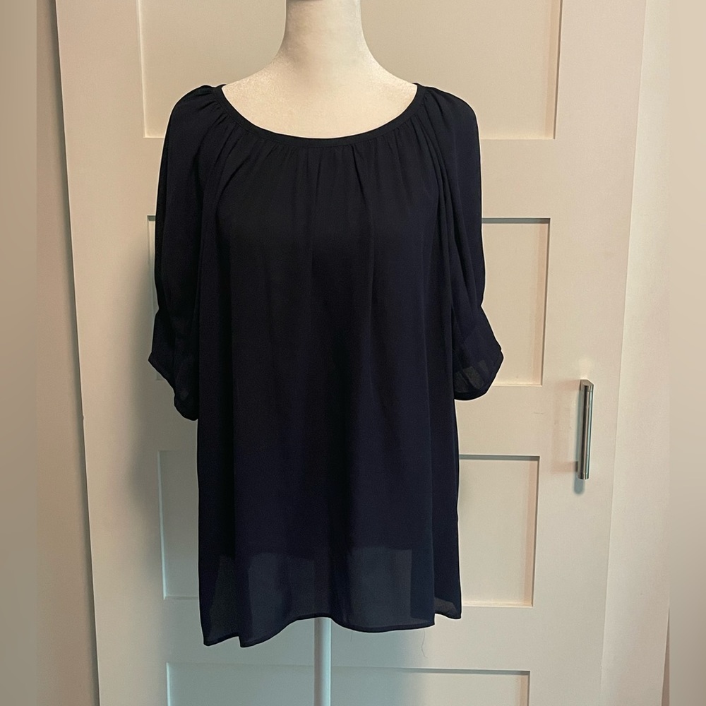 Gibson Latimer Navy Short Sleeve Blouse Size Large